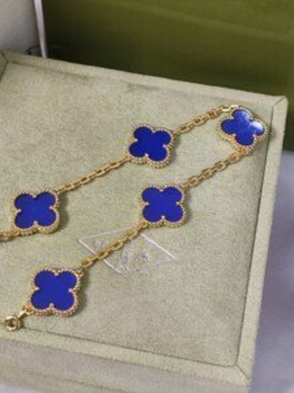 Stunning Lapis Motif Bracelet in 18k Gold by Van Cleef & Arpels